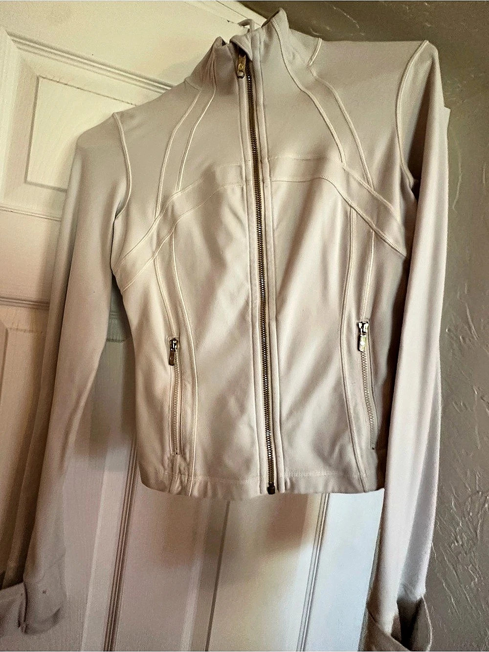 lululemon Define Cropped Jacket *Nulu Cream Size 6